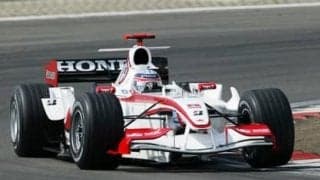 佐藤琢磨×鈴木亜久里、F1で夢のタッグ。オールジャパン体制にファン熱狂