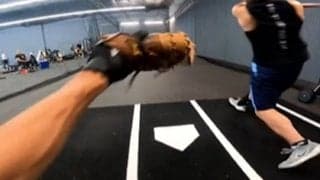 「当たったらとんでもなく痛そう」もはや恐怖…一瞬で迫りくる159キロの剛速球