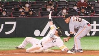 浅い中前打で一塁から三塁へ　鷹・松田の激走動画ににじみ出た常勝のワケ「すごいよ」