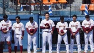 楽天-ロッテ戦前に選手ら黙祷　田中将大や震災で父亡くした佐々木朗希の姿も
