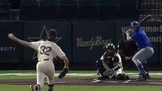 ランディ・ジョンソン激似の大学生が現れた！　“完コピ”変化球に「これはエグイ」