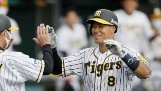 阪神・佐藤輝明“規格外”の証明。藤浪の見通しを超越する「チームの命運を分ける存在」