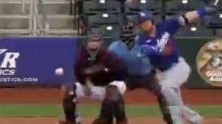 【MLB】野手はたまったもんじゃない？　クネクネ曲がる“ナックル化”した打球が「どんな魔法？」