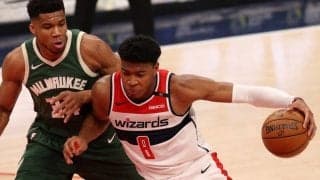 自身最多となる4本の3ポイントシュートを決めた八村塁、ブルックスHCやビールも絶賛