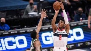 【NBA】八村塁、MVPヤニスも戸惑う“ぴったりマーク”に反響「凄くなってる」「良いもの見た」