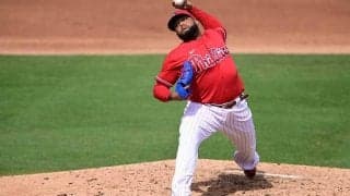 【MLB】打者も見当ハズレの空振り…　曲がりすぎ“別次元”変化球を「どうやって打てば？」