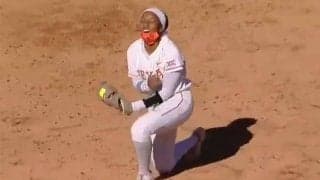 まさに“瞬殺”！　完全無欠の横っ飛びキャッチが「とんでもないアスリート」