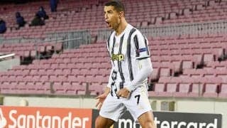 C・ロナウドが2年連続のセリエA最優秀選手に！ 「奇妙な1年だったが…」