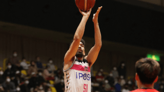 秋田が三遠との接戦を制す、古川孝敏が値千金の3Pシュートを沈める