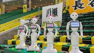 「勝運上がりそう」「怖すぎる」鷹ロボット応援団の“衝撃の変身”にファン爆笑