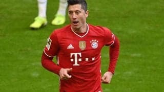 10人のバイエルンがレヴァンドフスキのハットで遠藤シュツットガルトに快勝《ブンデスリーガ》