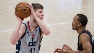 ウィザーズが誇る3ポイントシューター、ダービス・ベルターンスが約2週間の欠場へ