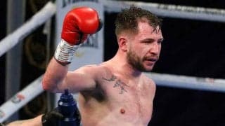 背中を向けた相手に追撃許可　“悪夢KO”裁いた審判に海外非難「反省すべきだ」