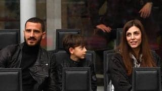 ボヌッチの妻がコロナ感染、ガイドラインに不満「息子たちがいつまた父親に会えるのか…」