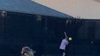 「球の動きが信じられない」　元マイナーリーガーの夫を手玉に取る妻の“変幻自在”投球