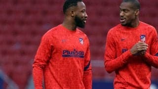 アトレティコFWがストレッチ中に失神…1分以上意識を失うも回復し車で帰宅