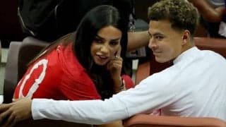 セレブ専用マッチングアプリに登録したMFデレ・アリに元カノが中指を立てて反応