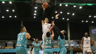 トラビスを筆頭に5選手が2ケタ得点を挙げた島根…敵地で京都に粘り勝ち