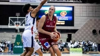 川崎が100点ゲームで横浜を撃破…ファジーカスがトリプルダブルを達成