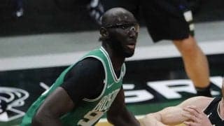 【NBA】226cm大巨人、豪快に決めたアリウープに現地識者は錯覚「右足が床についてる（笑）」