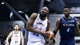 終盤に抜け出した富山が横浜との激戦制す…マブンガがダブルダブルの活躍