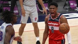 八村塁のポスタライズダンクをチームメートやHCが絶賛「最高だ。もっとやってほしい」