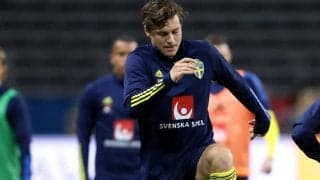 背中のケガと格闘のリンデロフ、「個人的な理由」で代表離脱