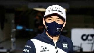 角田裕毅、日の丸と融合“クールな1枚”に海外注目「ユウキはスターに」「感銘受けた」