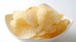 子どもの「お菓子の食べ過ぎ」が危ない理由　市販のおやつと上手に付き合う3つの方法