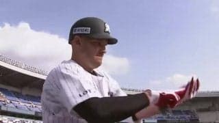 今季初の寿司ポーズ　ロッテ主砲の復帰弾にファン歓喜「大将おかえり」「30貫お願い」