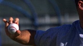 「物理を無視」　縫い目微動だにせぬ正真正銘の“無回転ナックル”に米驚愕