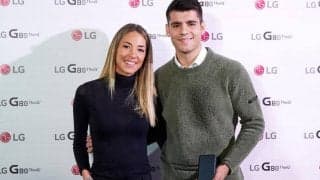 モラタが妻に弄ばれて不機嫌に、エイプリルフールのドッキリの反応が絶妙