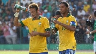 元バルサFWジュリー、ロナウジーニョとネイマールは「能力を十分に発揮できない」