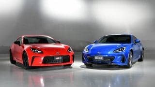 トヨタとスバルが新型「GR86」と「BRZ」を公開