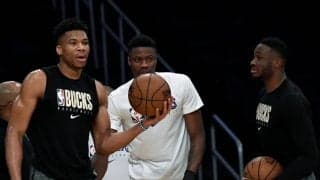 アデトクンボ兄弟3人がそろって試合に出場、三男・ヤニス「NBA史上最高の瞬間」