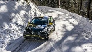 ルノー・クリオ・ラリー4がFIA公認を取得