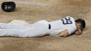 【MLB】見るからに痛い顔面タッチ　不運なクロスプレーに米同情「まるで左フック」「無事？」