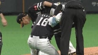 鷹にまた冷や汗かく災難　先発の武田翔太に折れたバット直撃も続投