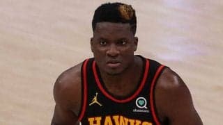 【NBA】20kg差ザイオンをブロック　屈強ボディーのスイス人選手に米驚き「過小評価されてる」