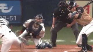 絶対に振ってしまう魅惑の魔球…　オリ山岡の“伝家の宝刀”は「永遠に曲がってる」