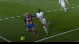 クーマン “PKなし”の判定に激怒「とても不満」「このためにVARがある」