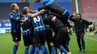 「選手たちを抱きしめるため疾走した」リーグ11連勝のチームをコンテ監督が絶賛