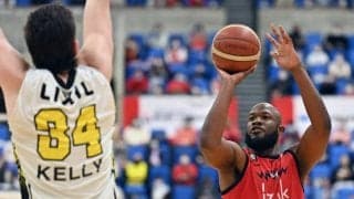 『マジッククォーター』を制した富山グラウジーズ、ゾーンディフェンスでSR渋谷のリズムを崩し前日の雪辱を果たす