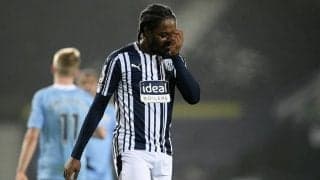 SNSで選手に人種差別メッセージを送った49歳男性が起訴、WBAのMFが被害に