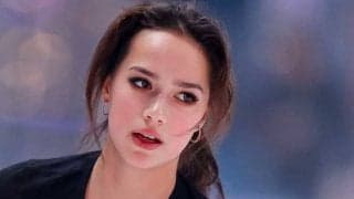 ザギトワが光った　新プログラムの“幻想的な衣装”に露衝撃「胸にある小さなランプに…」