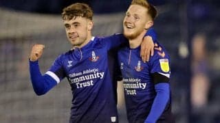 GKの前で5人がジャンプする“かく乱”作戦　監督も「懐疑的だった」と語った斬新FK戦術が成功！