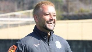 岡田監督にめちゃくちゃ怒られた「ポルトガル語力ゼロ」の札幌・通訳が見た、最高に幸せな景色