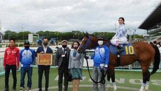 【地方競馬】兵庫の佐々木世麗騎手が初勝利「両親の前で勝ててよかった」