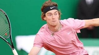 ルブレフ 快勝でクレー初戦白星