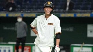 「貴重な映像」“ノッカー”巨人坂本勇人の強烈打球が炸裂　鮮やかに捕ったベテランは？